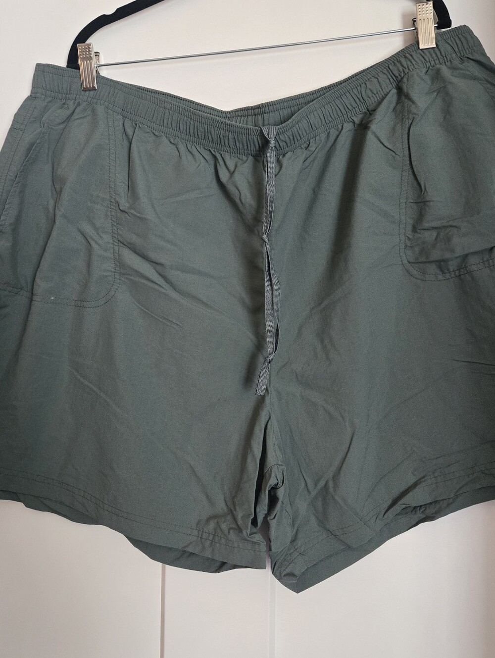 Columbia Athletic Shorts in Olive